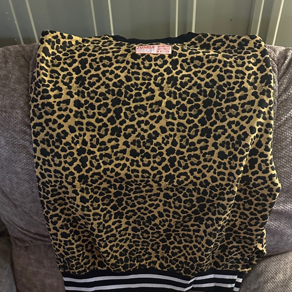 Zumba Fitness Black and Tan Leopard Sweatshirt - Picture 7 of 8